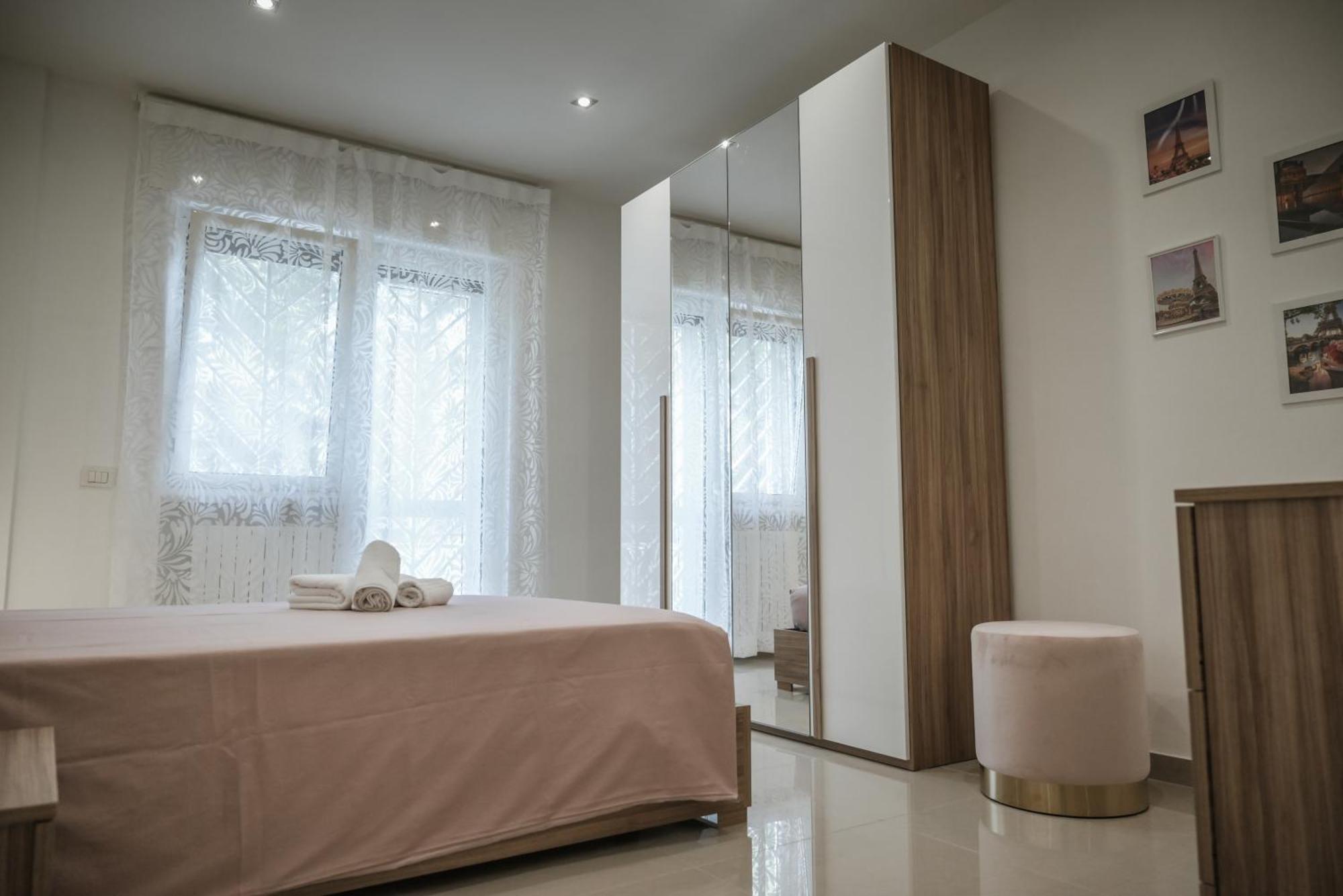 L'Albero Di Giada Apartment Бари Екстериор снимка