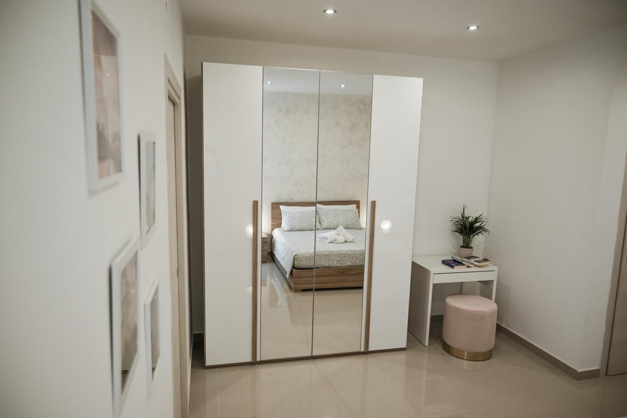 L'Albero Di Giada Apartment Бари Екстериор снимка